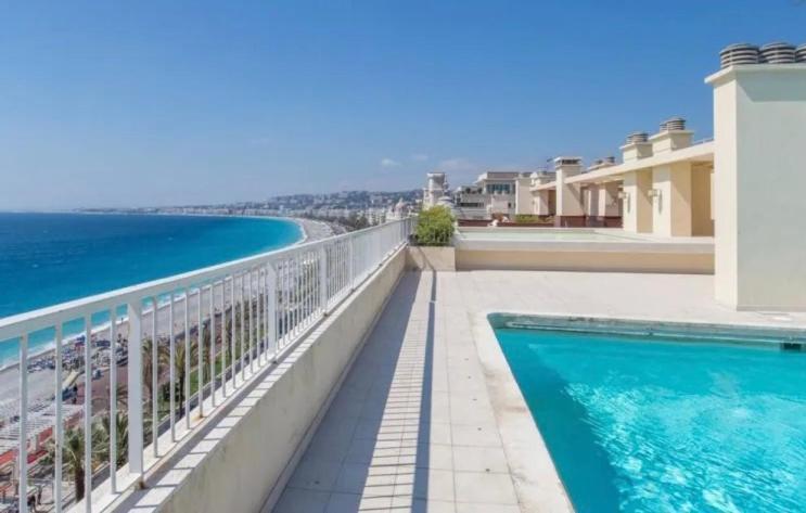 Le Royal, Spacious Seaside Apartment Rooftop And Pool Nice Exteriér fotografie
